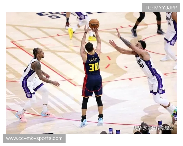勇士三分雨倾盆而下,库里末节两记长射定胜负